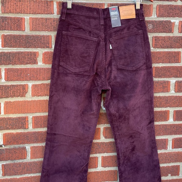 🆕 Levi's Ribcage Bootcut Boot Cut Corduroy Pants - Picture 12 of 14